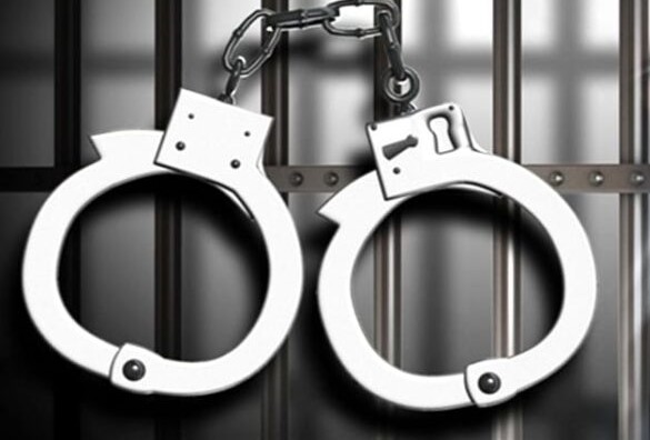 वीरगंज महानगरपालिका-१६ रजयन्ती चोकबाट स्रोत नखुलेको  दुई जनालाई नगदसहित पक्राउ